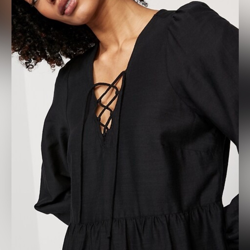 Old Navy Tiered Lace-Up Mini Swing Dress - Picture 2 of 9